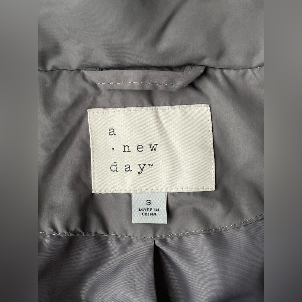 A New Day Parka Coat Jacket Fur Hood Small pewter gray grey quilted puffer zip - Picture 8 of 13